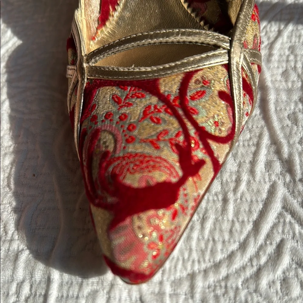 Kenneth Cole Red, Gold and Cream Heels with Artistic Flair